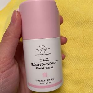 Drunk Elephant T. L. C sukari babyfacial